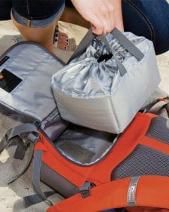 lowepro photo hatchback 22l camera backpack review