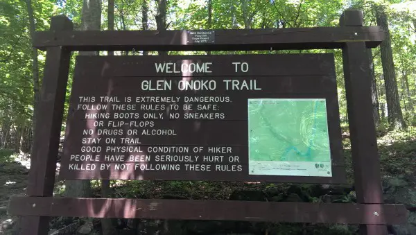 glen onoko sign 2