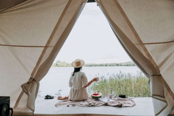 canvas glamping tent