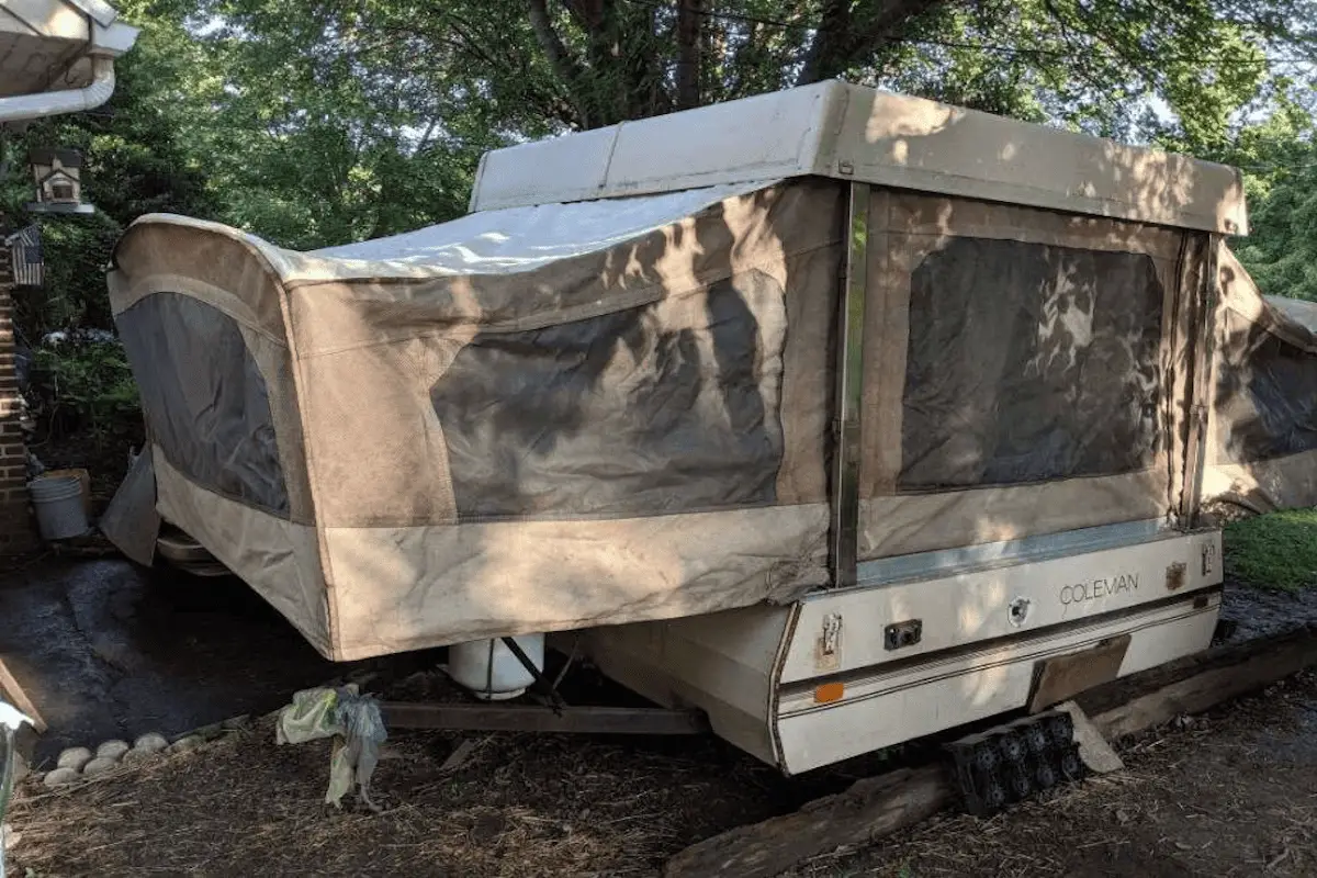 10 Ways To Insulate a Pop Up Camper Car and Tent